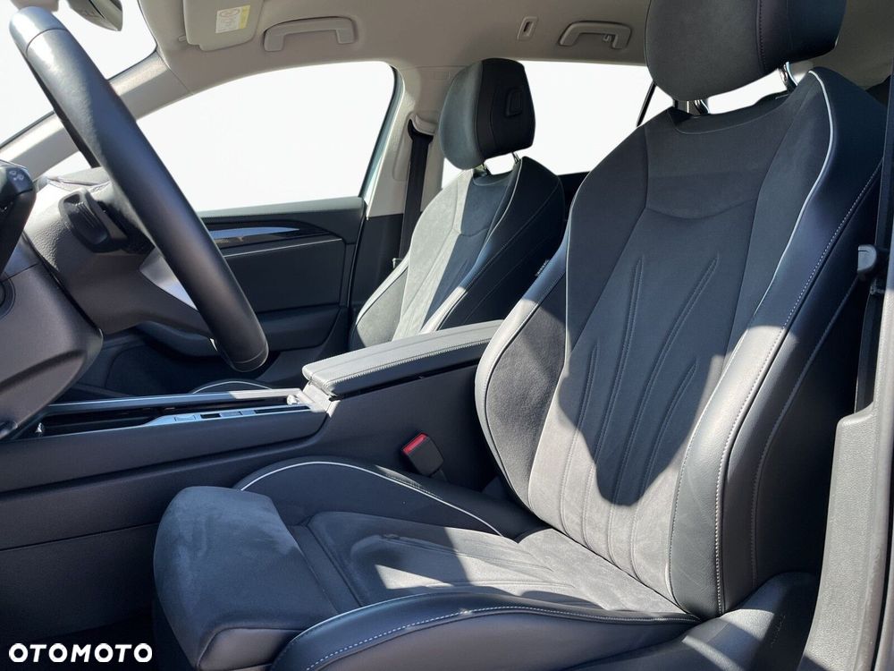Volkswagen Passat Variant - 13