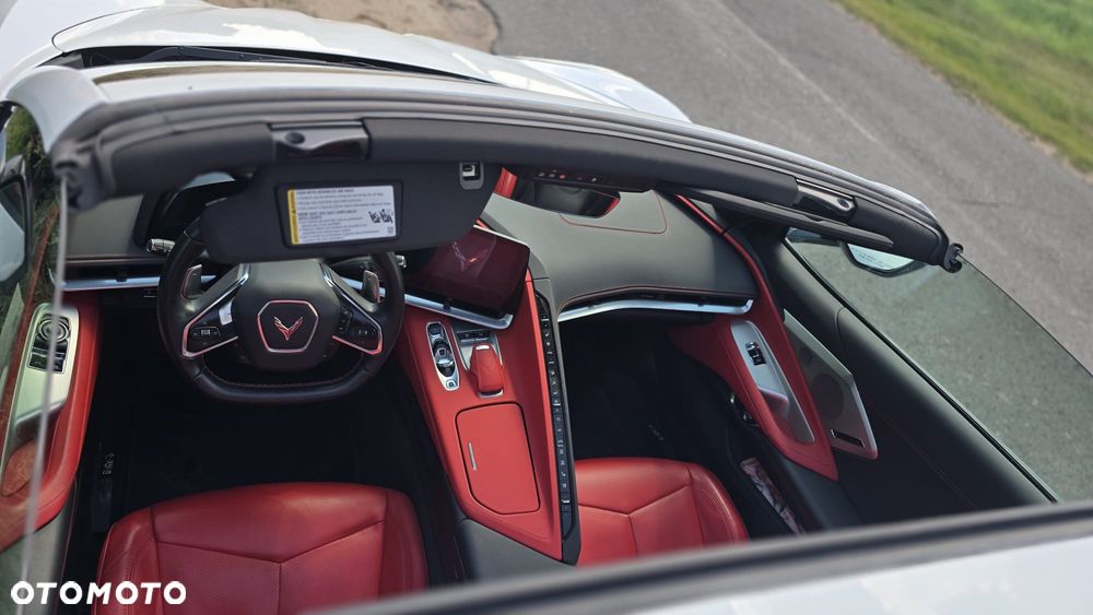 Chevrolet Corvette - 17