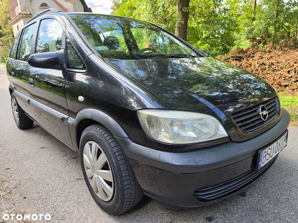 Opel Zafira - 1