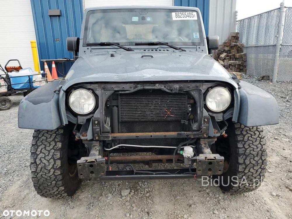 Jeep Wrangler 3.6 Unlim X - 11