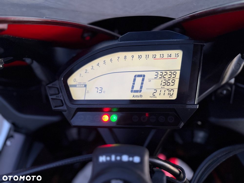 Yamaha R6 - 15