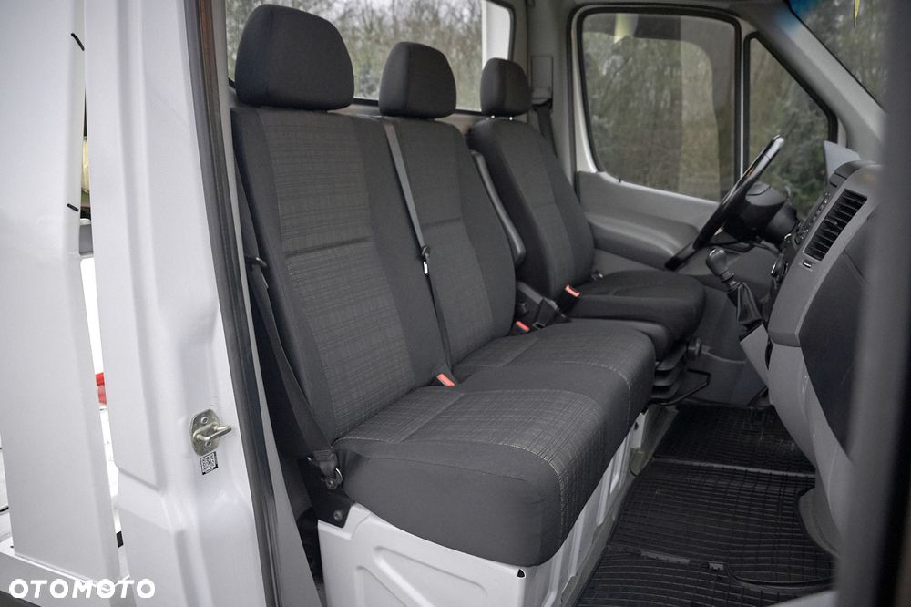 Mercedes-Benz SPRINTER - 30