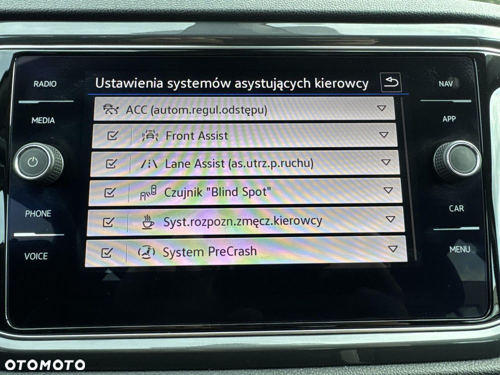 Volkswagen T-Roc - 27