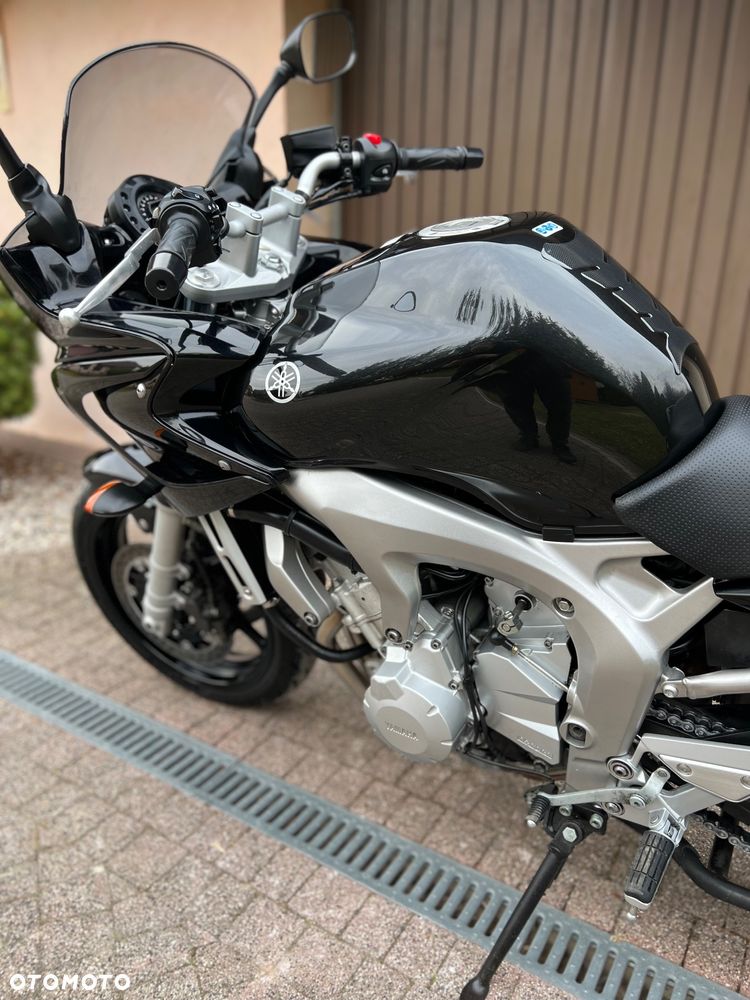 Yamaha FZ6 - 18