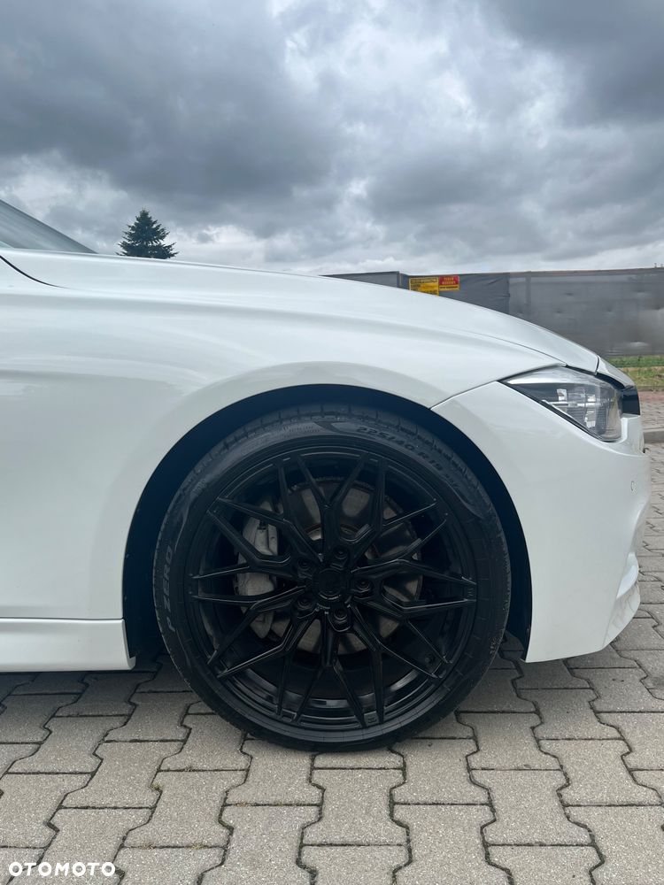 BMW Seria 3 - 26