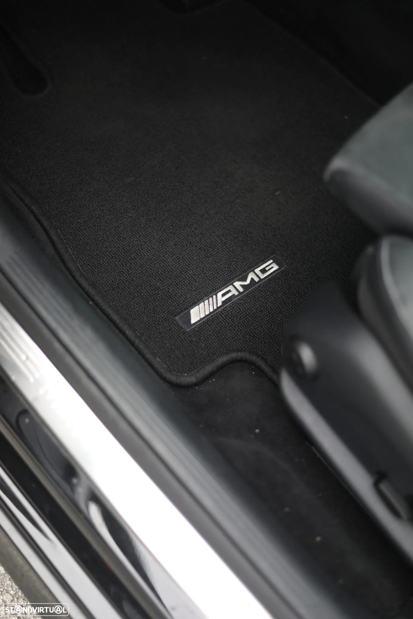 Mercedes-Benz E 220 d 9G-TRONIC AMG Line - 22
