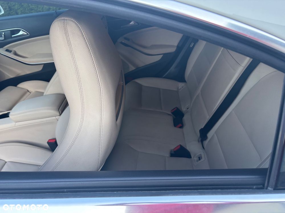 Mercedes-Benz CLA 250 4-Matic - 28