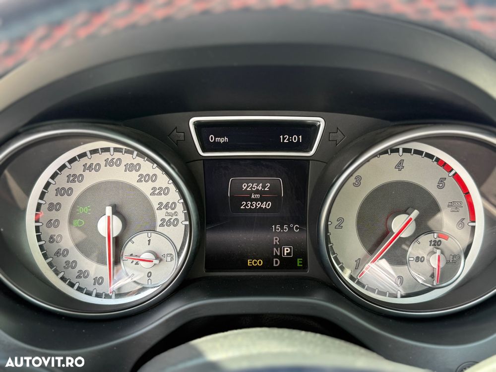 Mercedes-Benz CLA 200 CDI 7G-DCT - 13