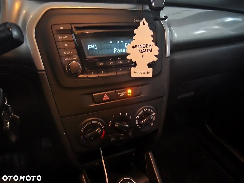 Suzuki Vitara 1.6 Comfort 2WD - 14