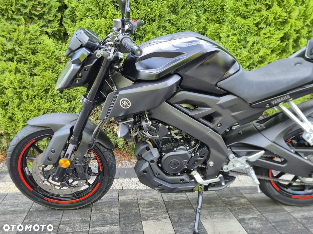 Yamaha MT - 15