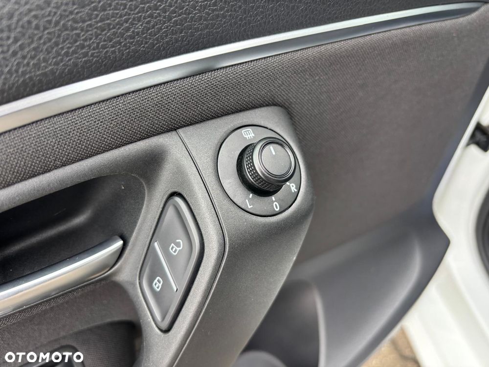 Volkswagen Polo 1.4 TDI Blue Motion Technology Lounge - 28