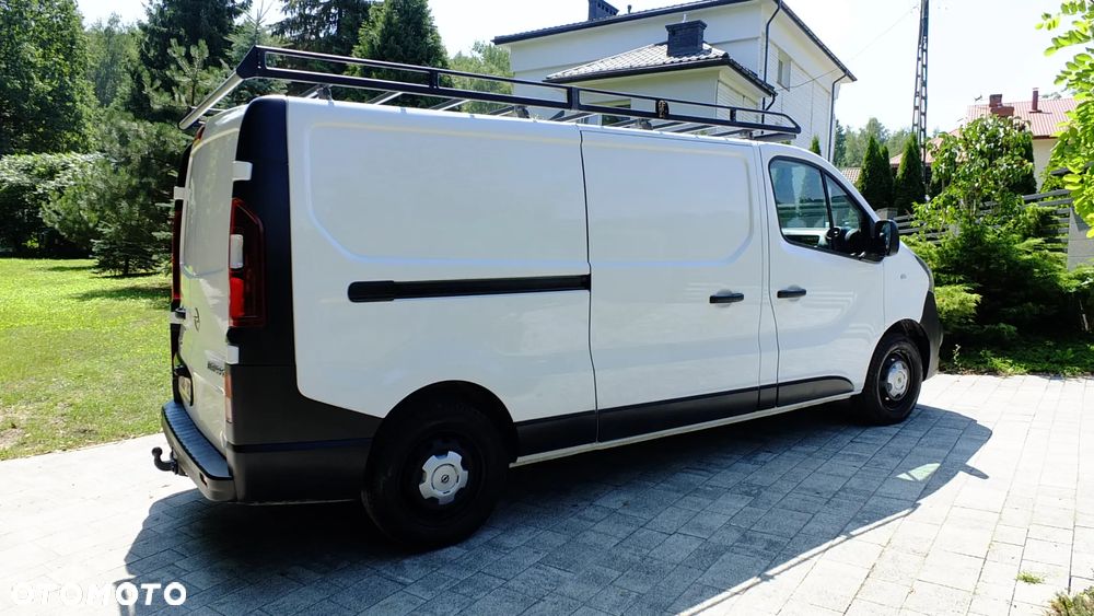 Opel Vivaro - 10