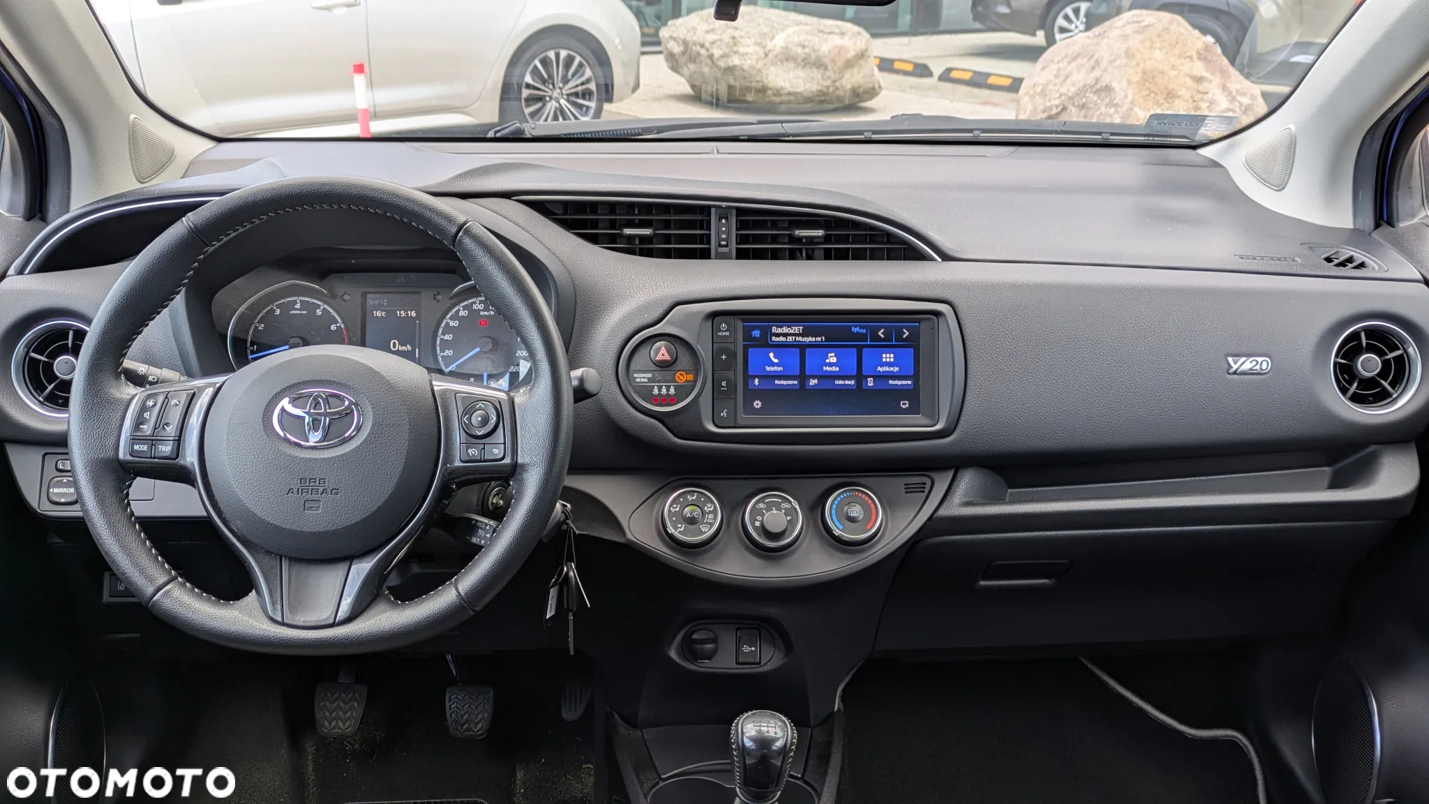 Toyota Yaris 1.5 20th Anniversary - 10
