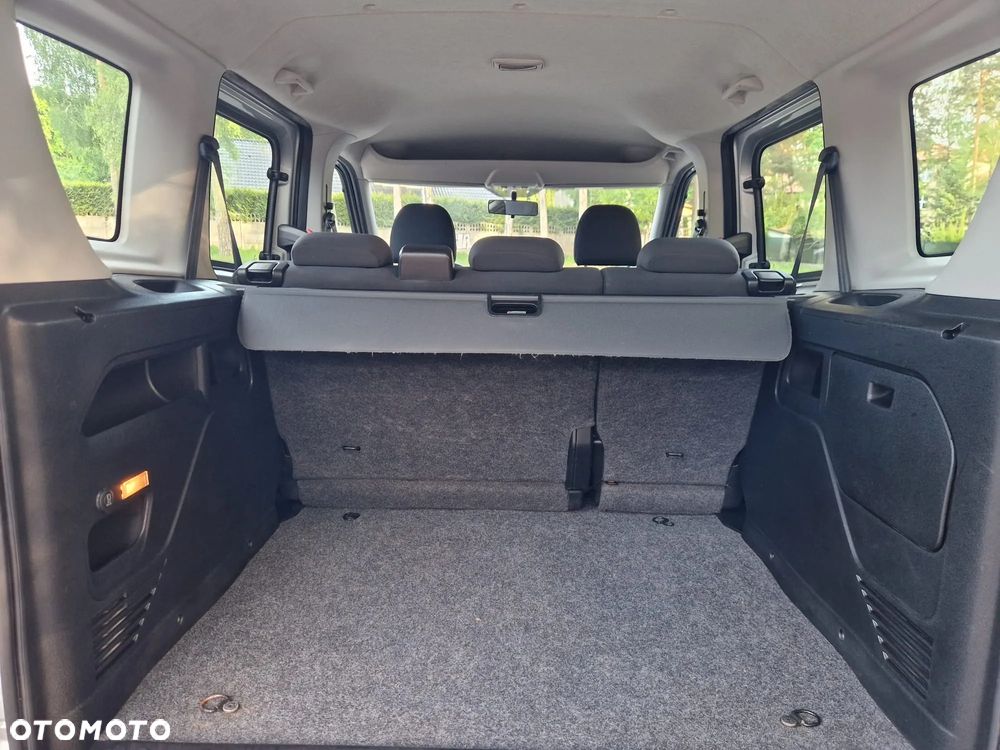 Fiat Doblo 1.4 16V Dynamic - 12