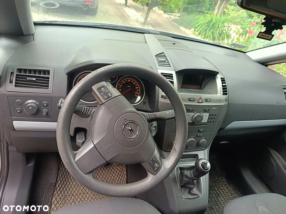 Opel Zafira - 3