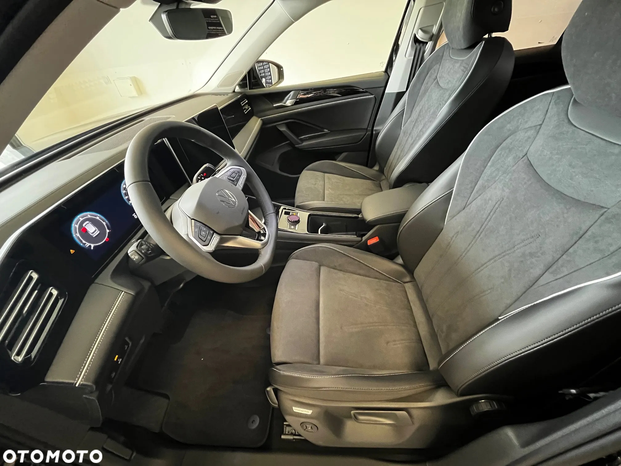 Volkswagen Tiguan 1.5 TSI EVO Elegance DSG - 11