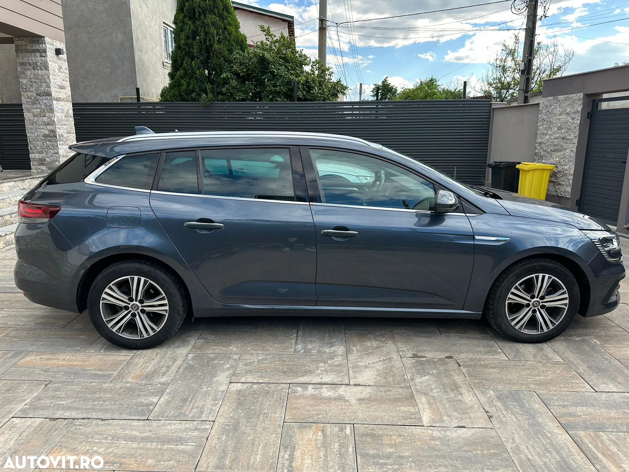 Renault Megane Estate Blue dCI Intens - 6