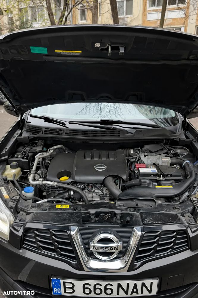 Nissan Qashqai 2.0 dCi DPF 4x4 Aut tekna - 11