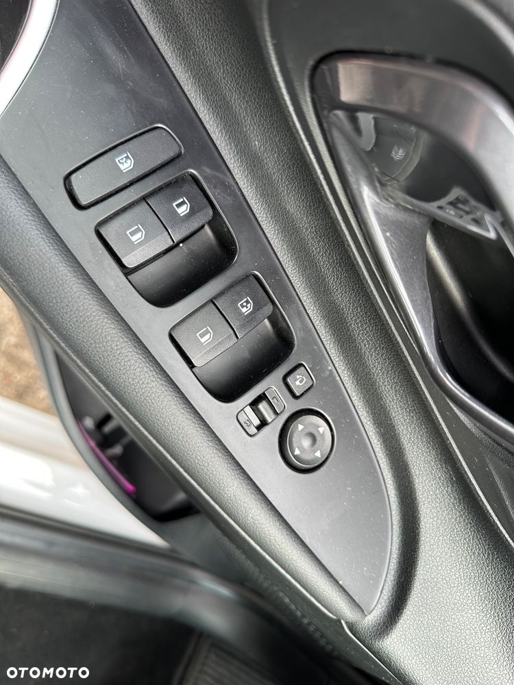 Hyundai i20 - 34