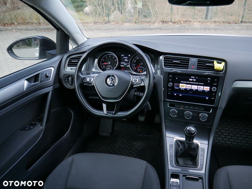Volkswagen Golf 1.5 TSI BMT Comfortline - 12