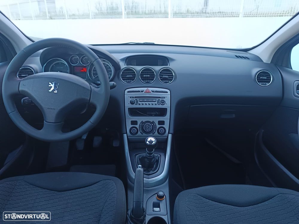 Peugeot 308 SW - 12