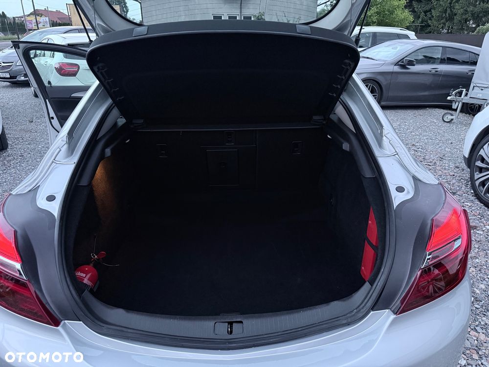 Opel Insignia 2.0 CDTI S&S - 28