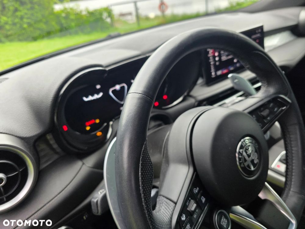 Alfa Romeo Tonale 1.5 T4 GSE mHEV Veloce DCT - 8
