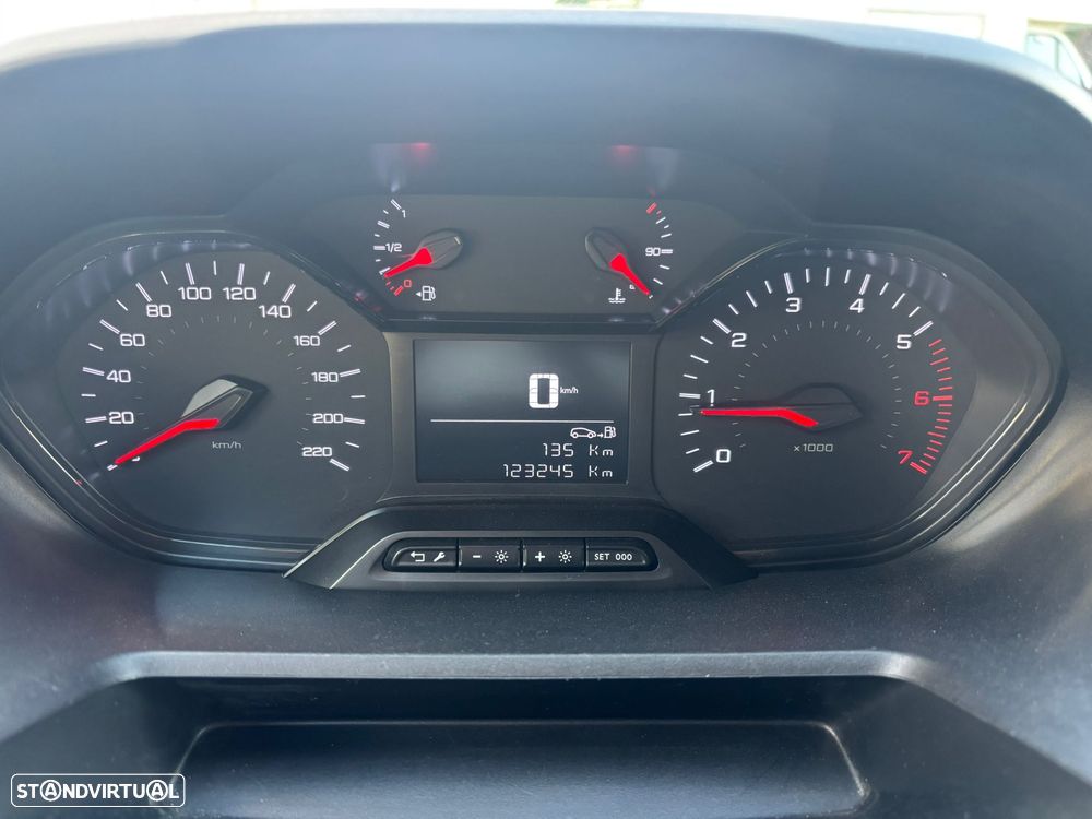 Peugeot PARTNER L1 1.5 BLUEHDI 102cv  - AC - IVA DEDUTÍVEL - 30