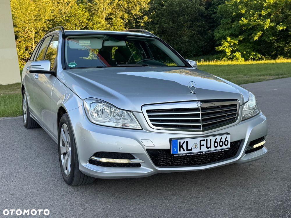 Mercedes-Benz Klasa C - 32
