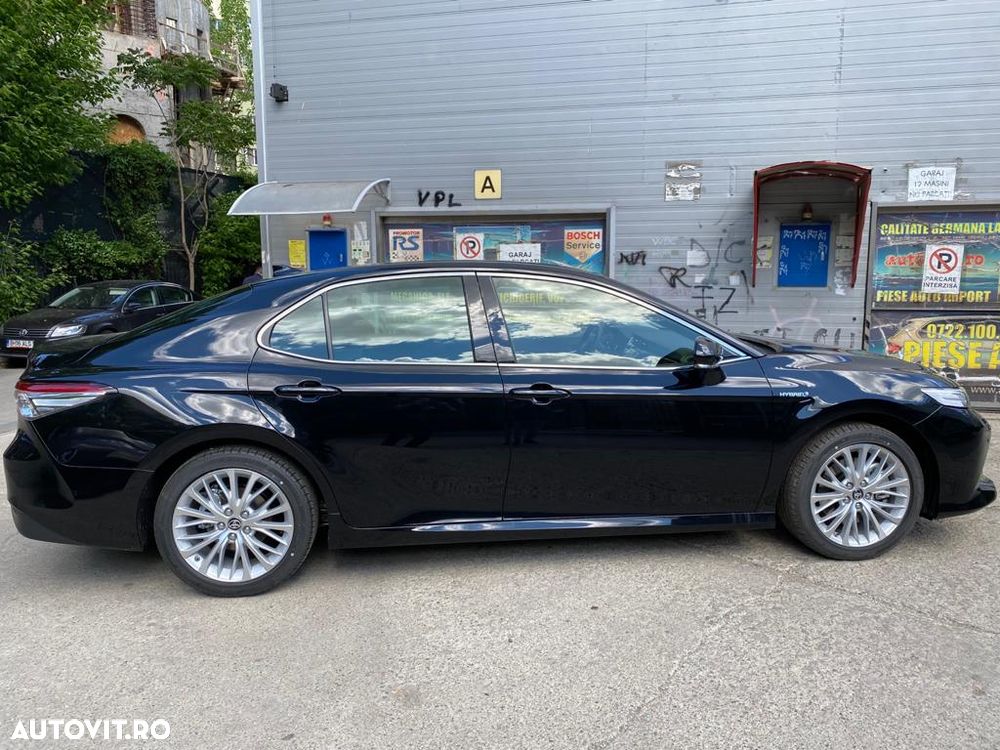 Toyota Camry 2.5 Dynamic - 8