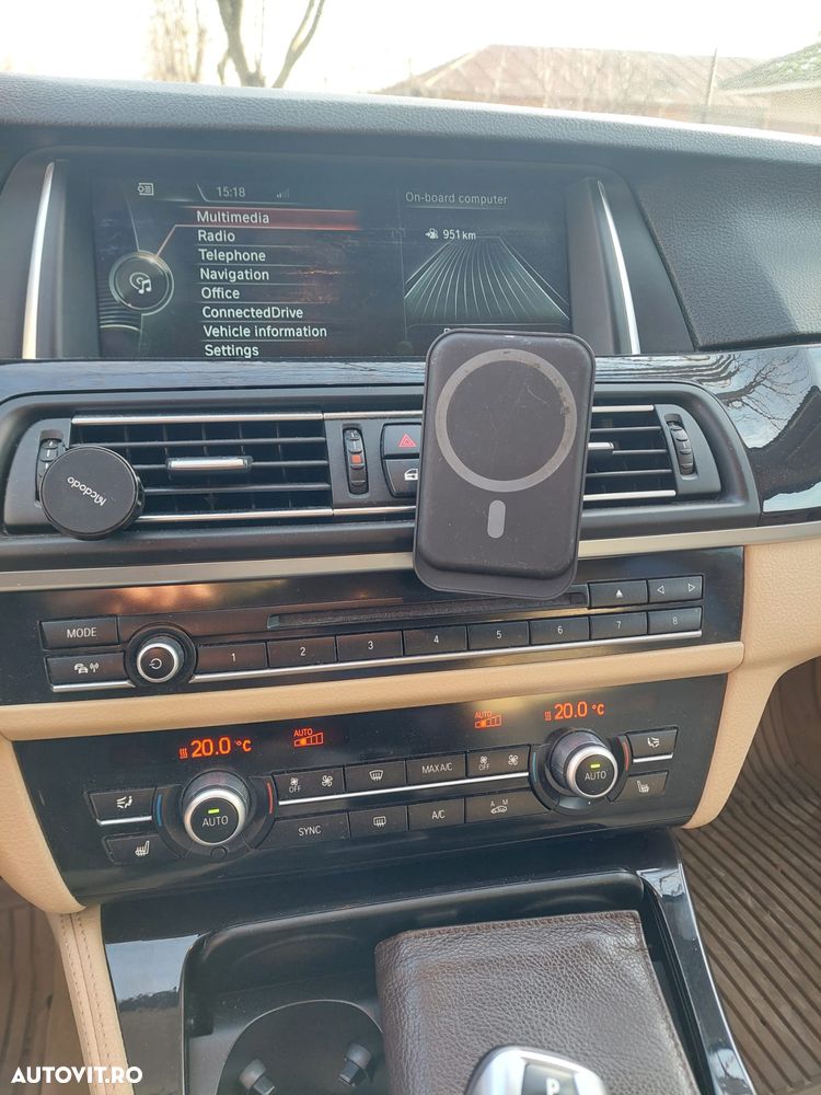 BMW Seria 5 520d Aut. Luxury Line - 6