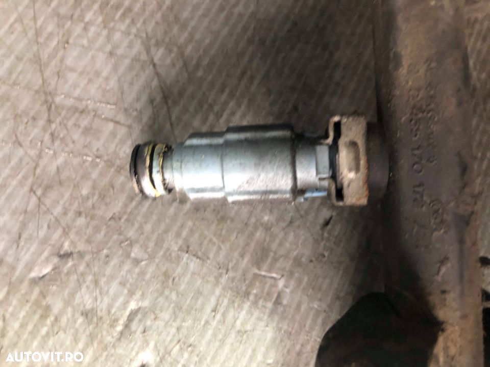 rampa cu injectoare   0.7 b smart fortwo cabrio roadster 2003-2007   ⭐⭐⭐⭐⭐ - 2