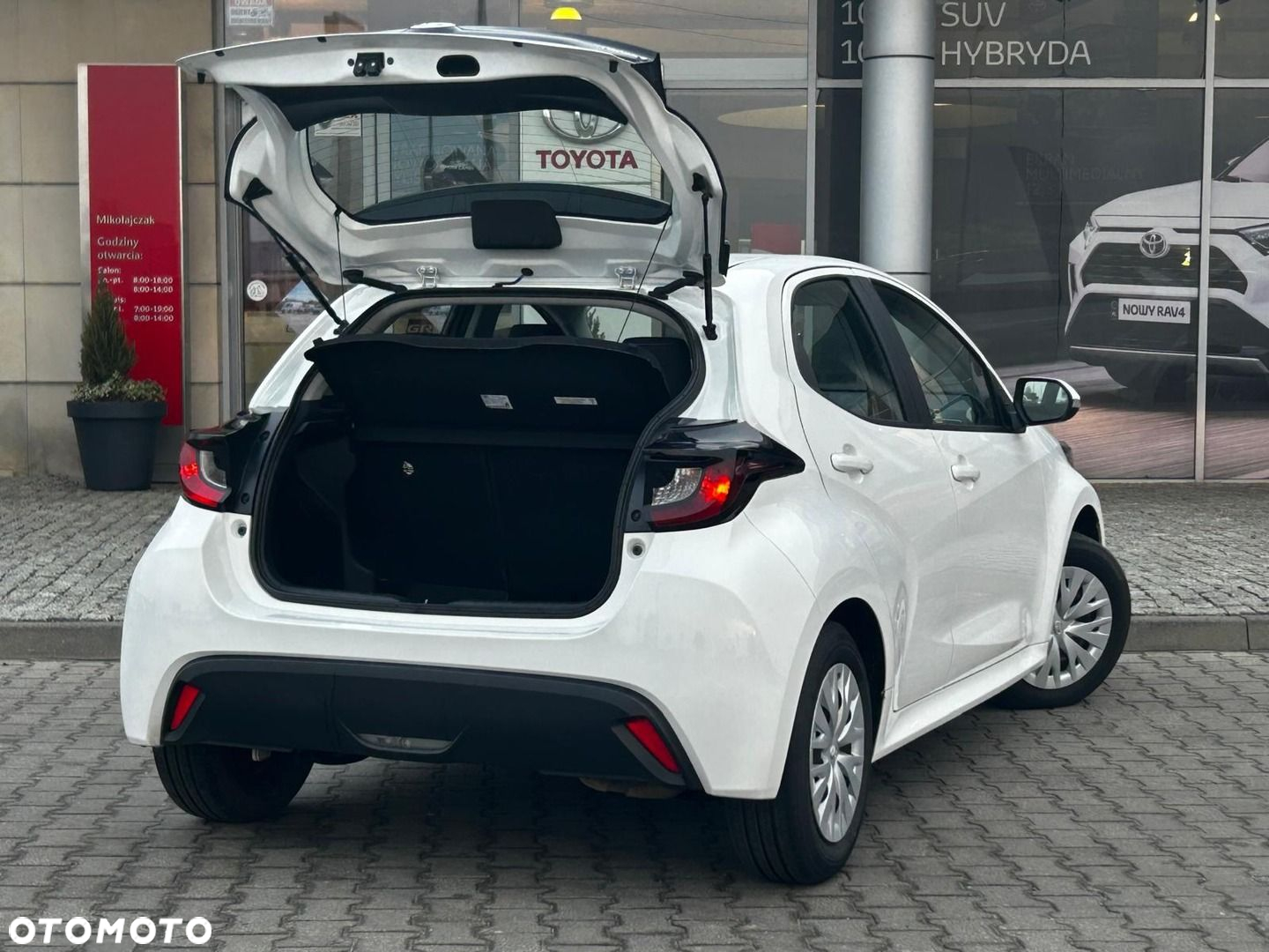Toyota Yaris Hybrid 1.5 Comfort - 6
