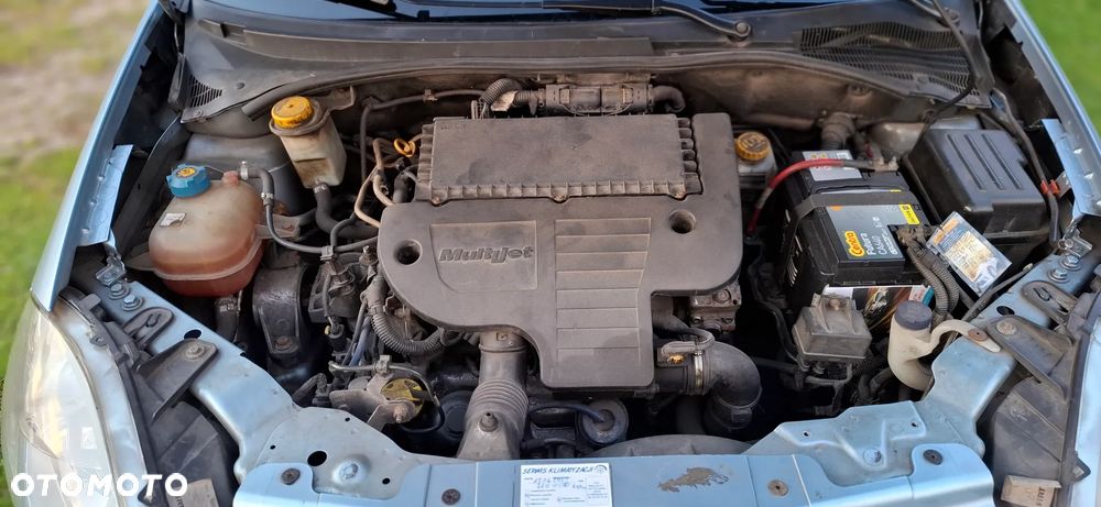 Fiat Linea 1.3 MJ 16V Dynamic - 24