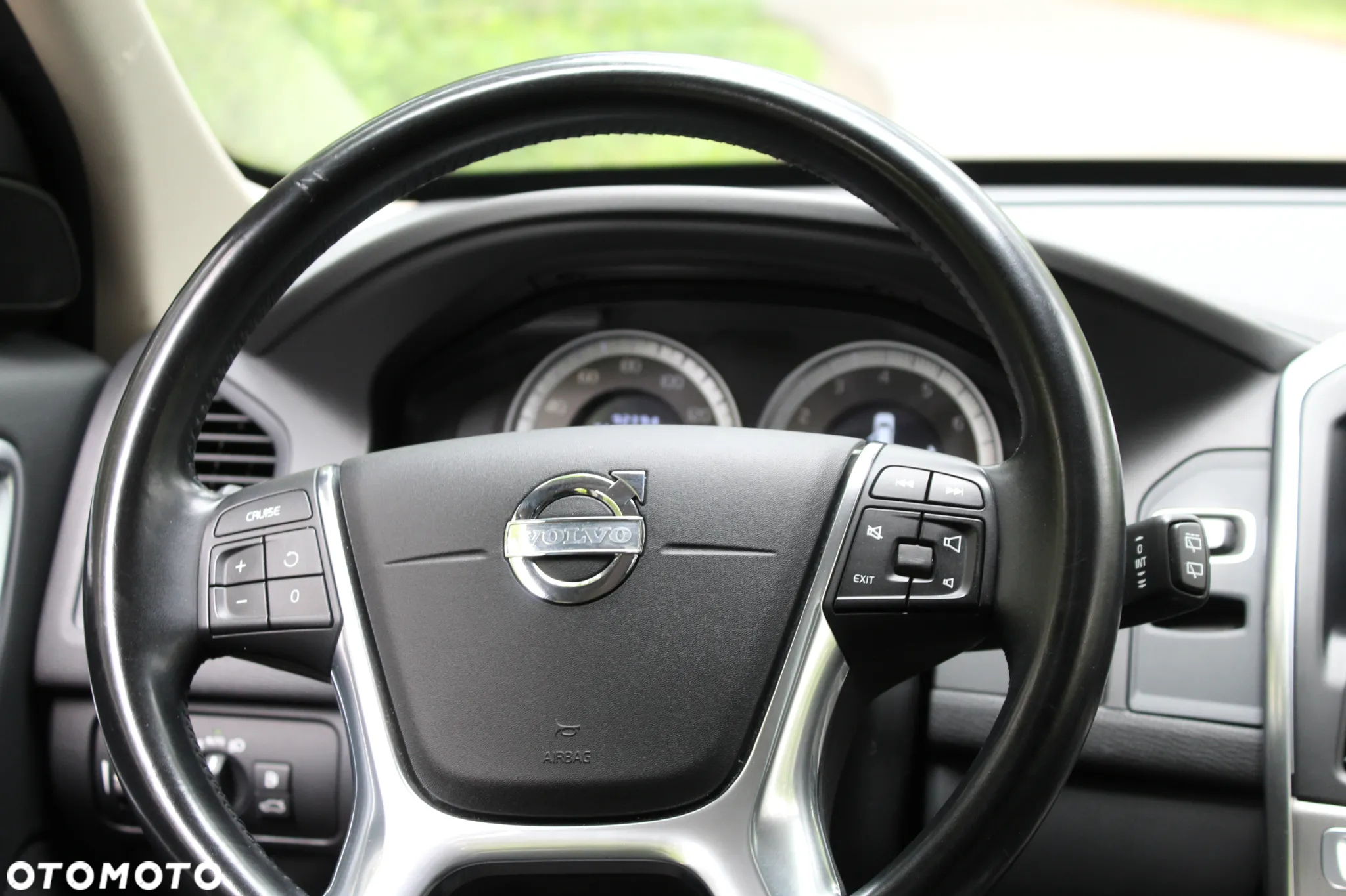 Volvo XC 60 T6 AWD Momentum - 12