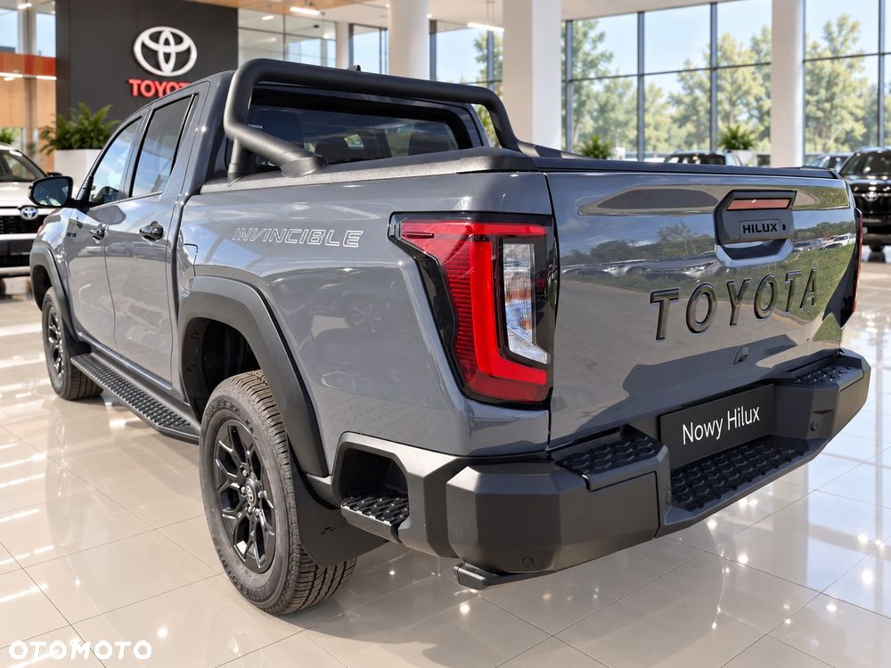 Toyota Hilux 2.8 D-4D mHEV Double Cab Invincible 4x4 - 10