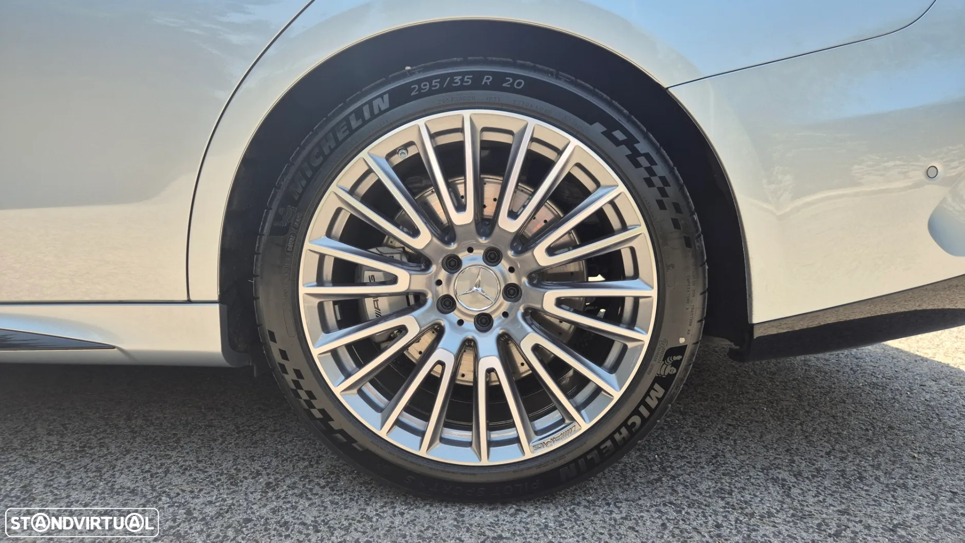 Mercedes-Benz E 53 AMG Hybrid 4Matic+ - 29