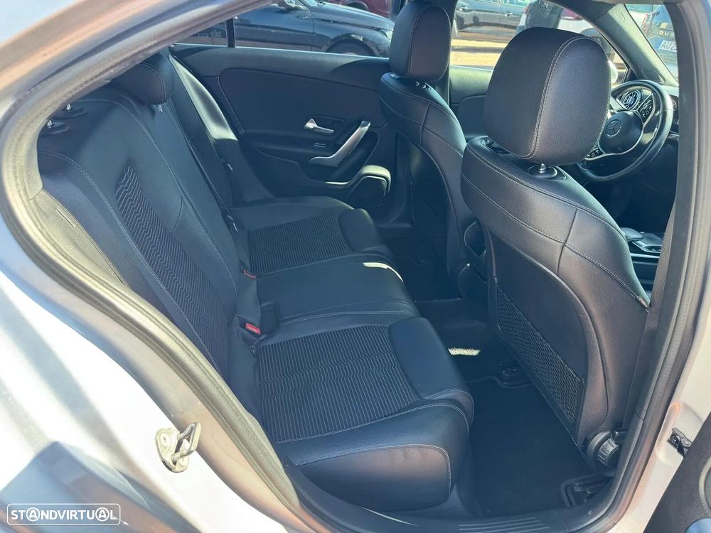 Mercedes-Benz A 180 Limousine d 7G-DCT Progressive - 51