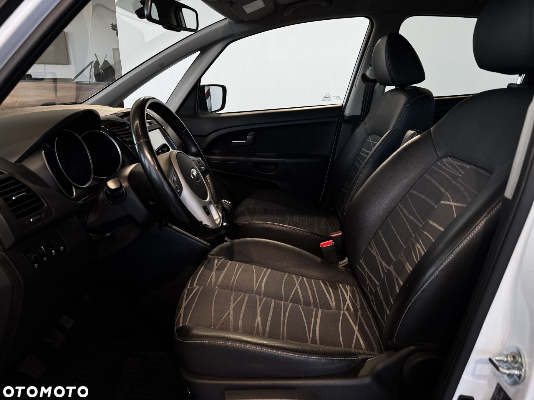 Kia Venga - 14