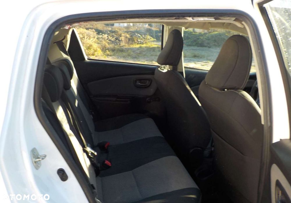 Toyota Yaris - 23