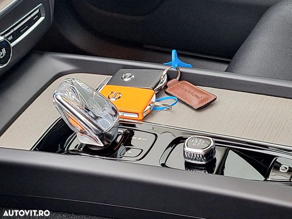 Volvo XC 60 B5 D AWD Geartronic Inscription - 29