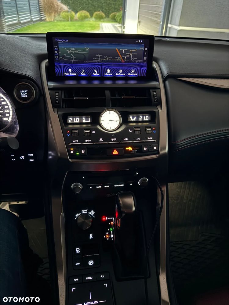 Lexus NX 300 F Sport AWD - 11