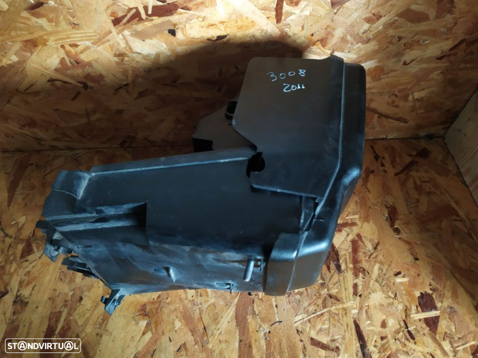 SUPORTE / CARCAÇA DA CAIXA DE FUSIVEIS PEUGEOT 3008 09-14 9658447380 - 2