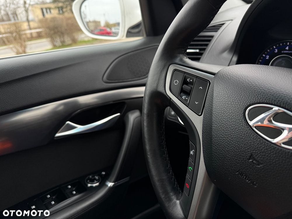 Hyundai i40 Kombi 2.0 Premium - 40