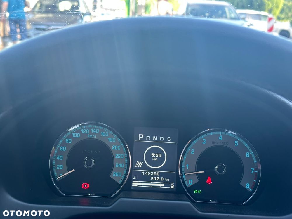 Jaguar XF 5.0 V8 Luxury - 21