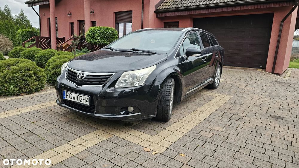 Toyota Avensis 2010 photo 3