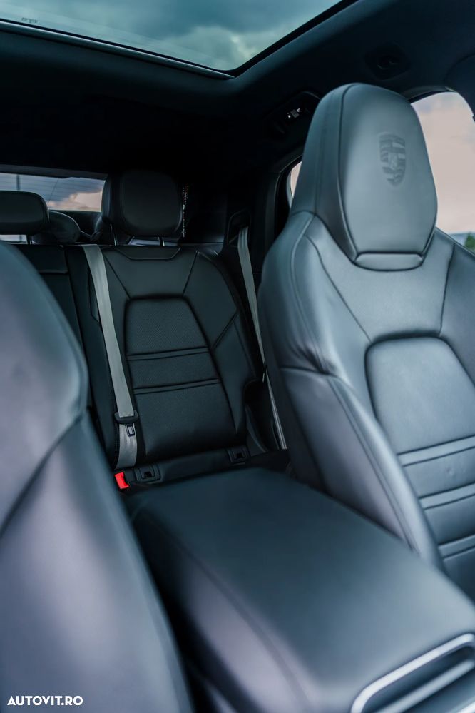 Porsche Cayenne Coupe S - 35