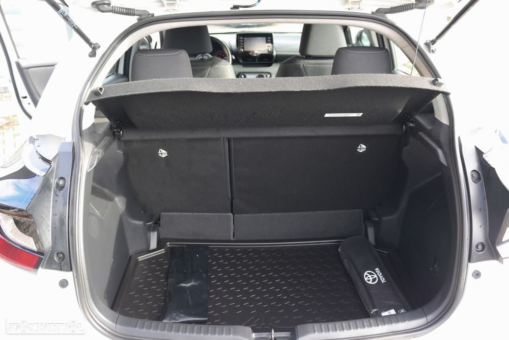 Toyota Yaris 1.5 HDF Comfort - 32