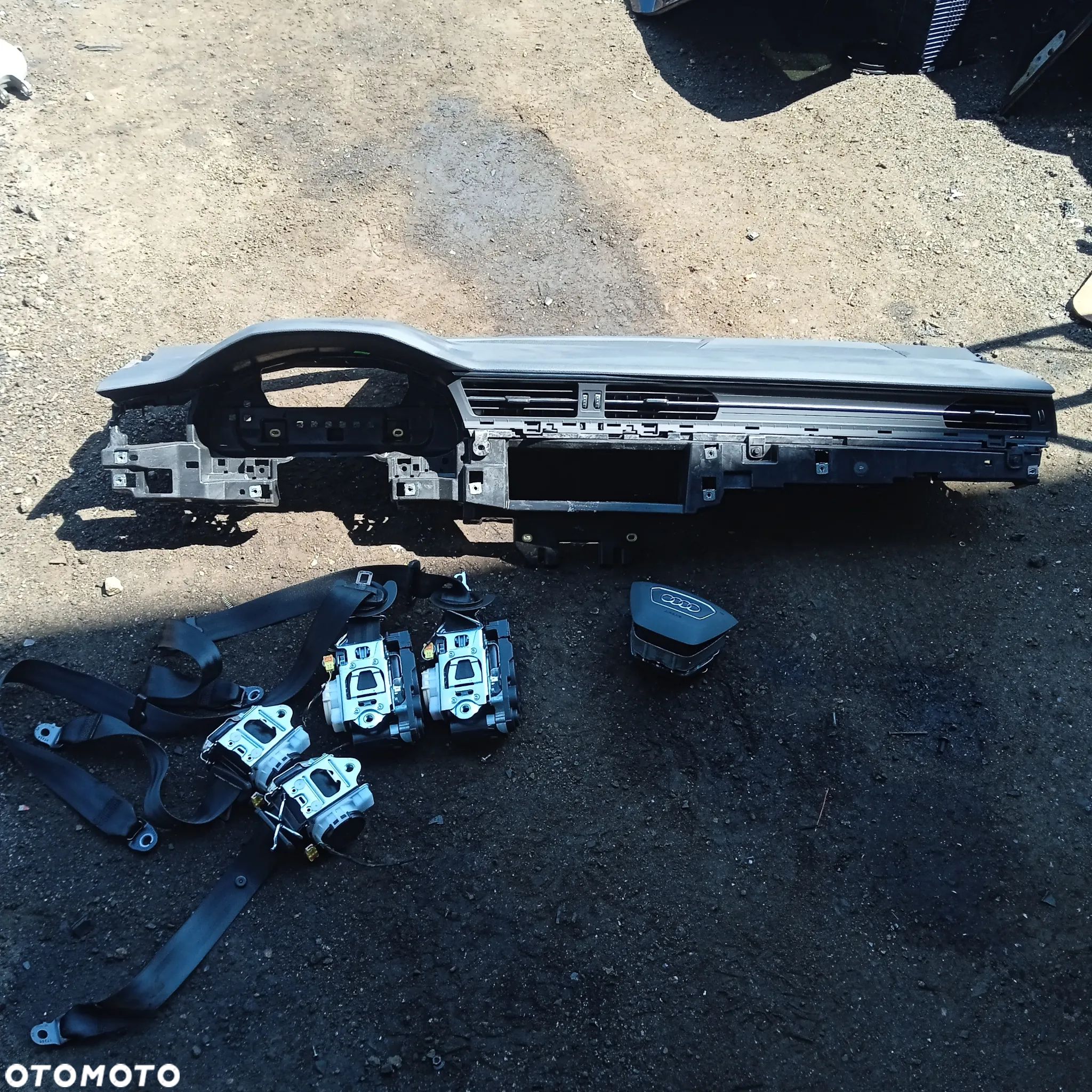 Konsola poduszki Airbag Audi A6 C8 - 1