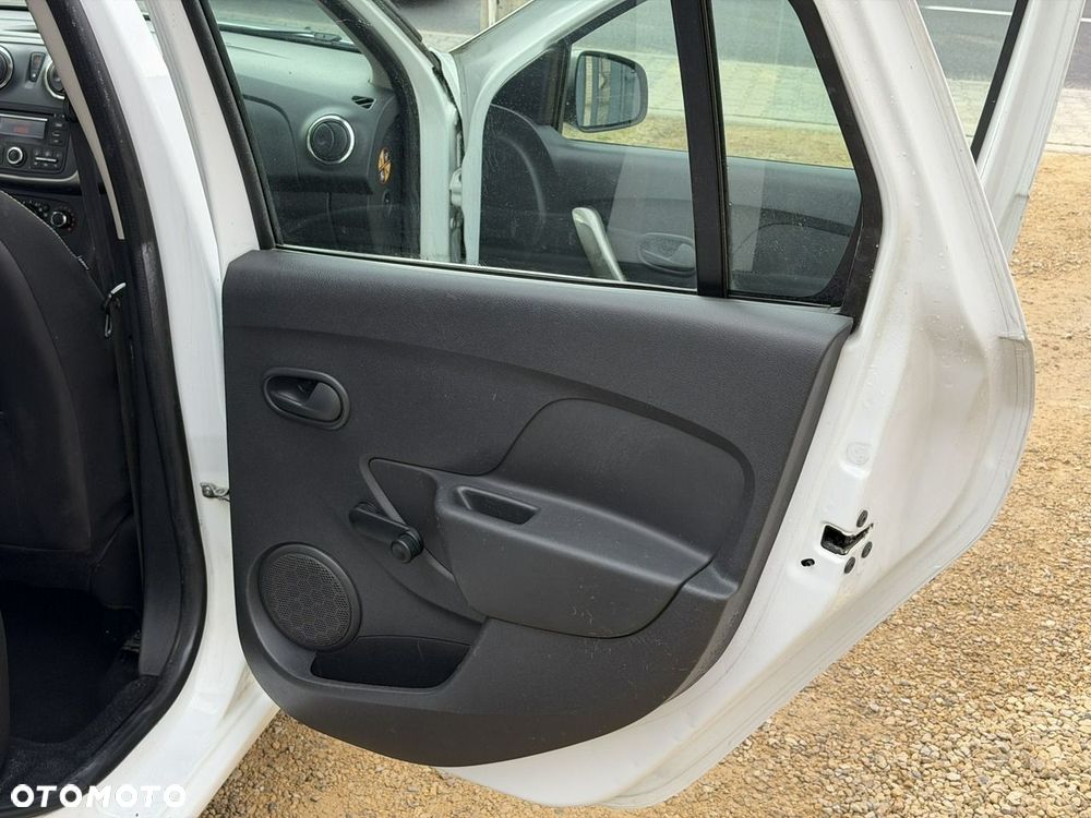 Dacia Logan - 23